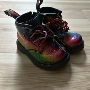 Dr. Martens Kids Rainbow Glitter Lace-Up Boots - Multicolor Shine